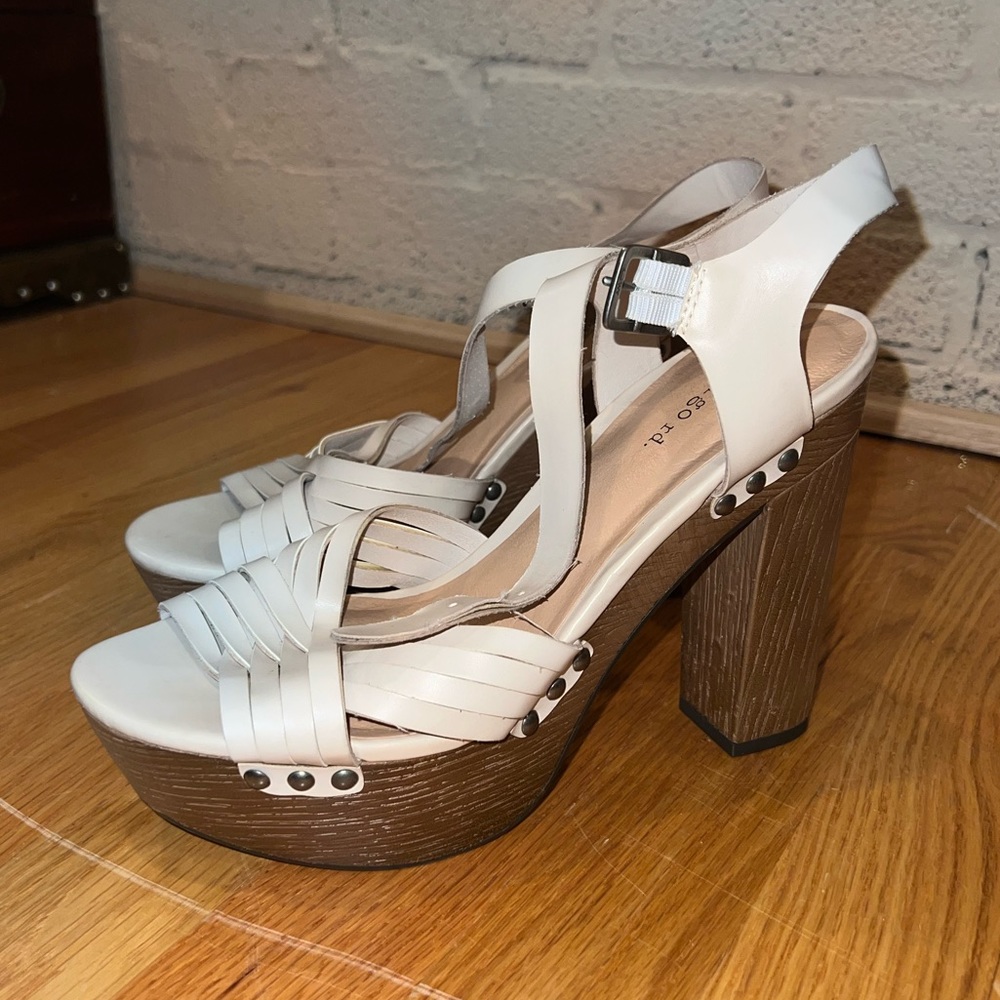 White/wood heels
